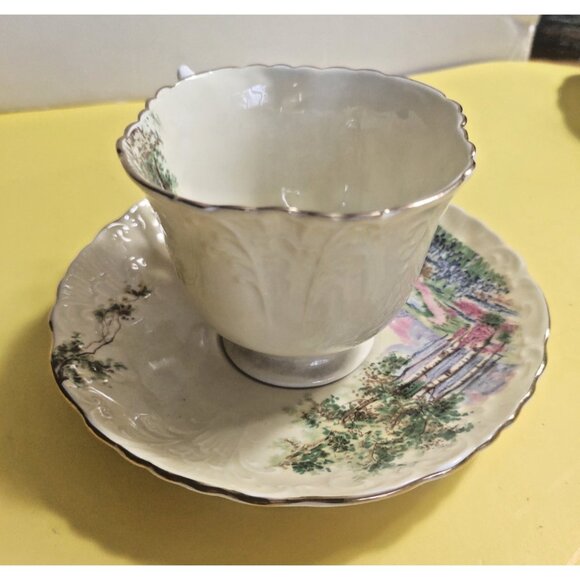 Vintage Aynsley England Bone China Yellow Tea Cup & Saucer Bluebell Time 1940's - Picture 7 of 13